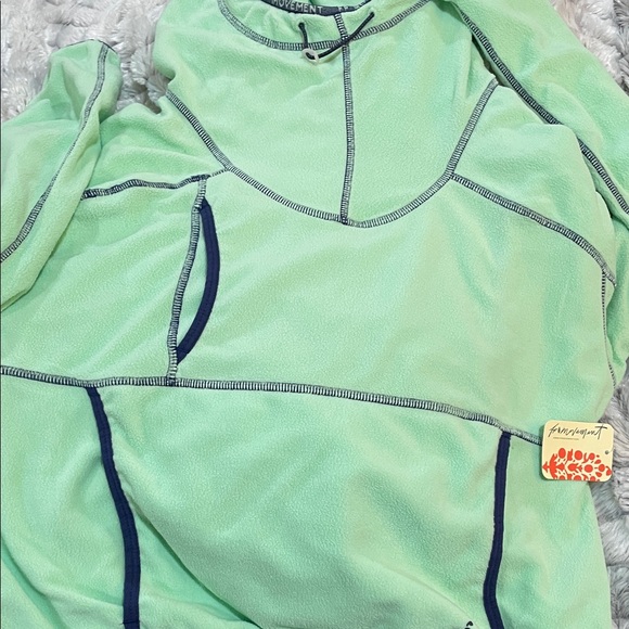 FP Movement by Free People Care On The Run Fleece Hoodie NWT - Picture 4 of 9